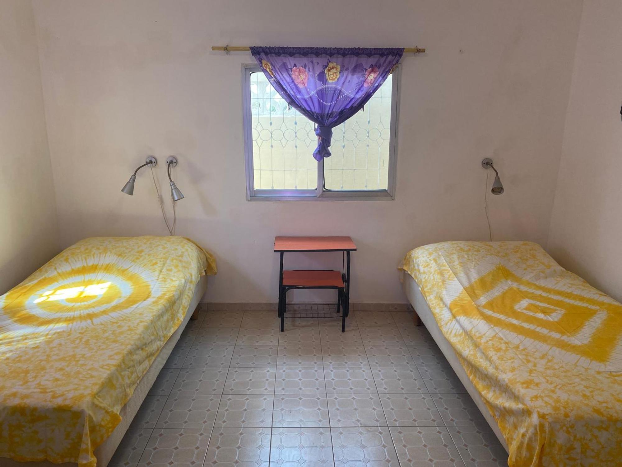 Готель Dabo House Brufut Екстер'єр фото